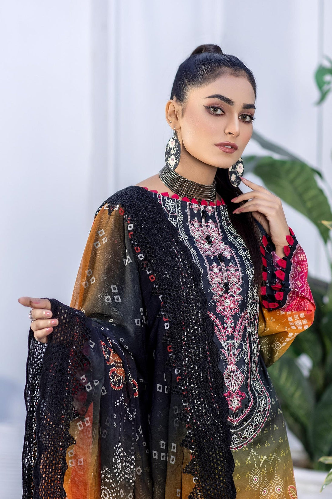 Zebaish Chunri Emb Lawn'22 Vol-2 D#7