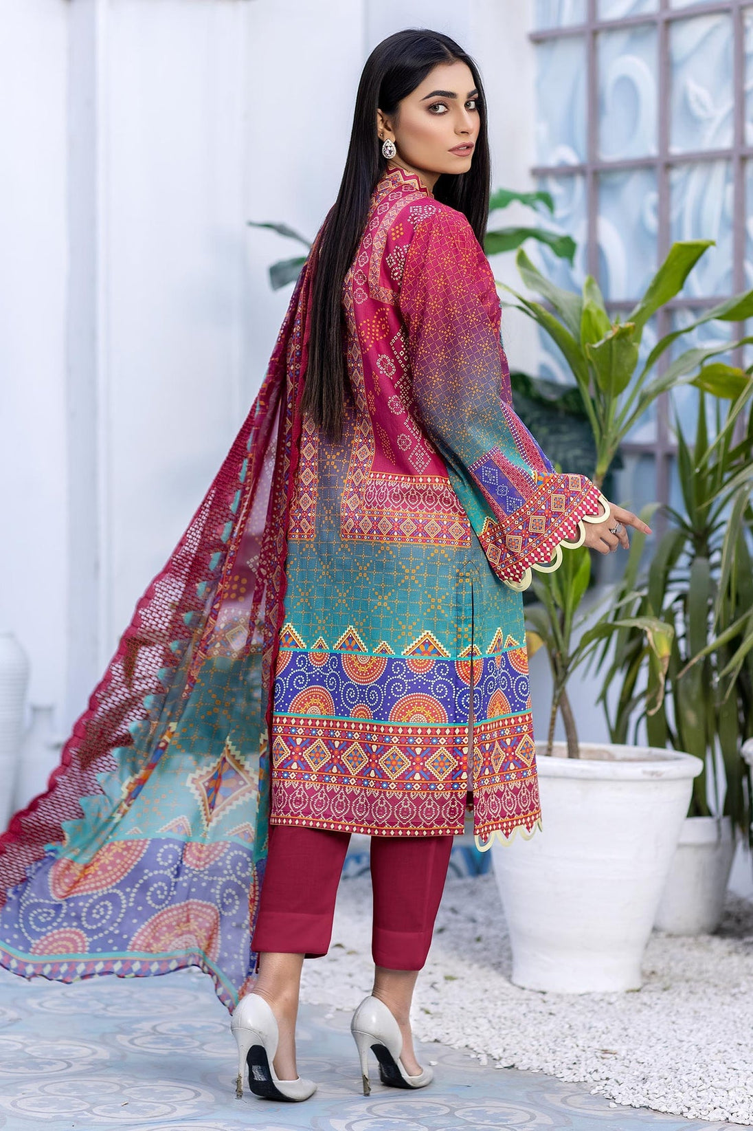 Zebaish Chunri Emb Lawn'22 Vol-2 D#3