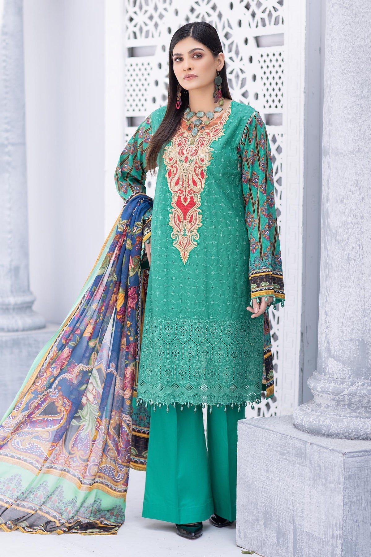 Zebaish Guzarish Emb Lawn'22 D#4