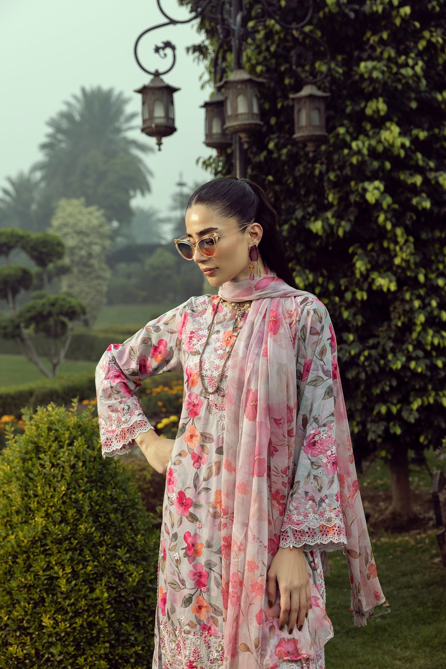 Lakhany Spring Emb Lawn`25 RL#15
