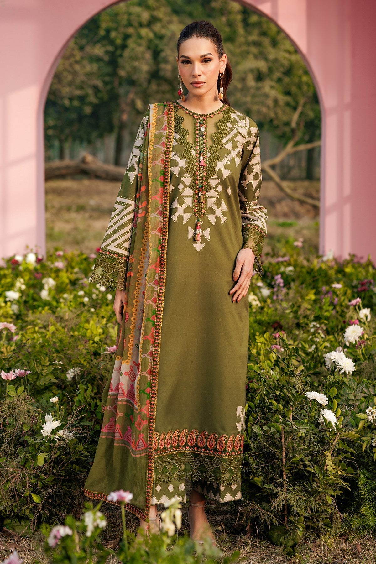 BR Charizma R/E Bahar Lawn`26 D#4