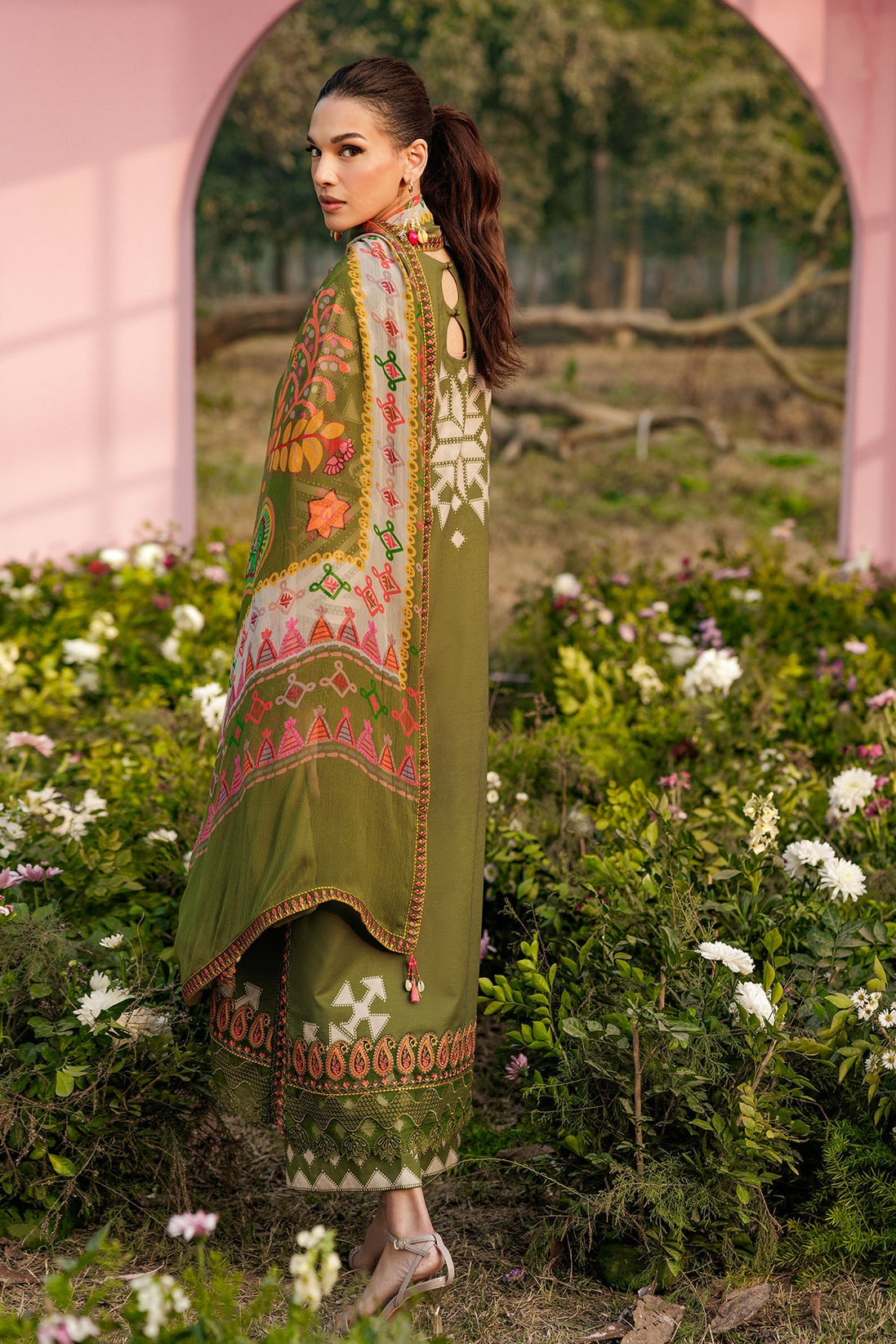 BR Charizma R/E Bahar Lawn`26 D#4