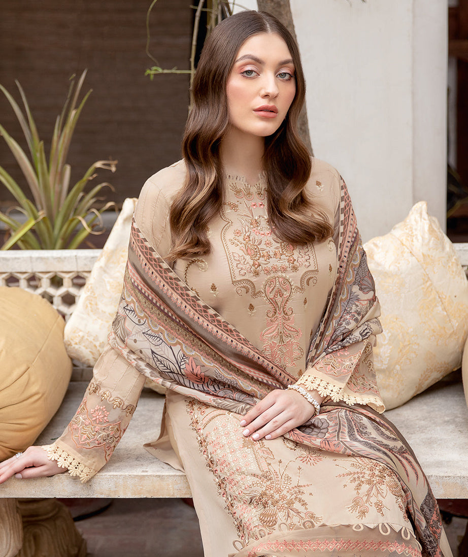 Ramsha Riwayat L/Lawn`22 Vol-4 D#410