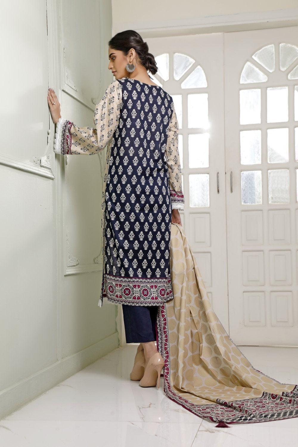 Ittehad Crystal Lawn'21 D # 107 Nevy Blue