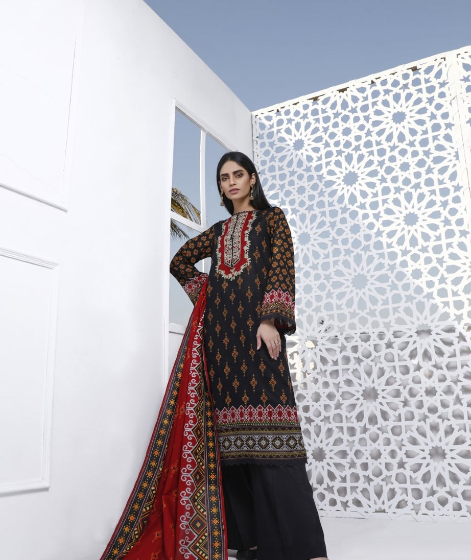 Ittehad Crystal Lawn'21 D # 21124 Black