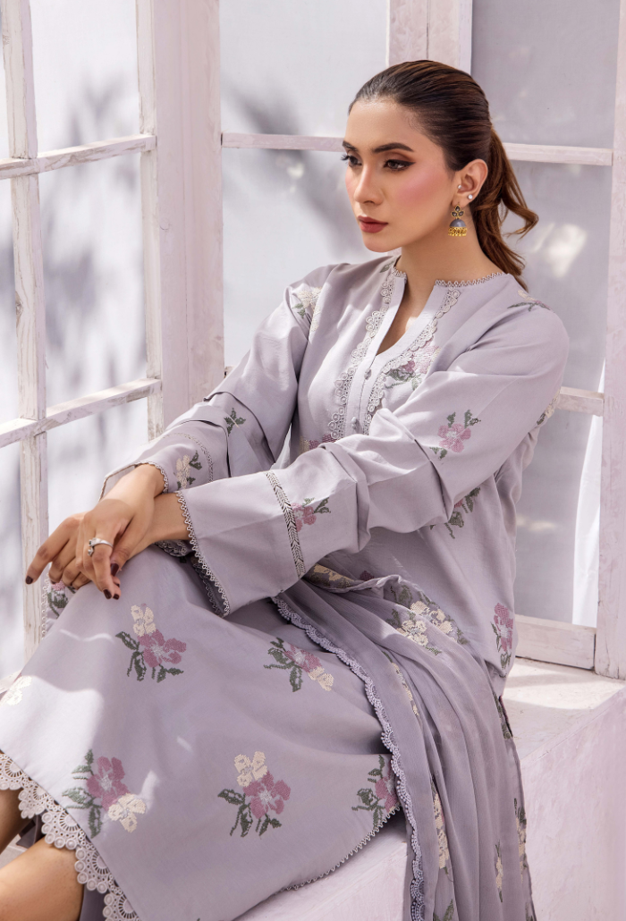 Hamdam Lilly Emb Lawn`25 D#05
