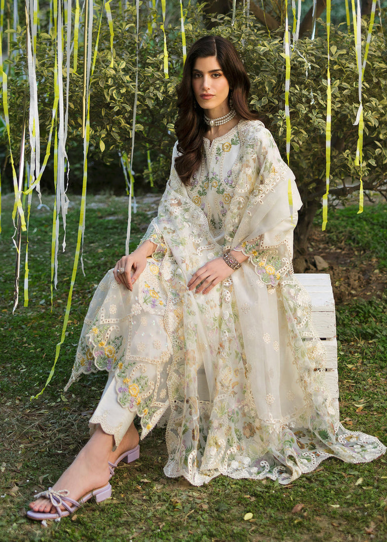 Sardinia Floral Forest Lawn'25 D#804 (Ivory Bloom)