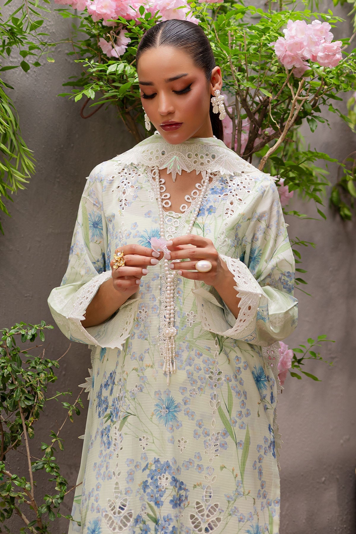 RA Nureh Bloom Emb Lawn`26 D#12