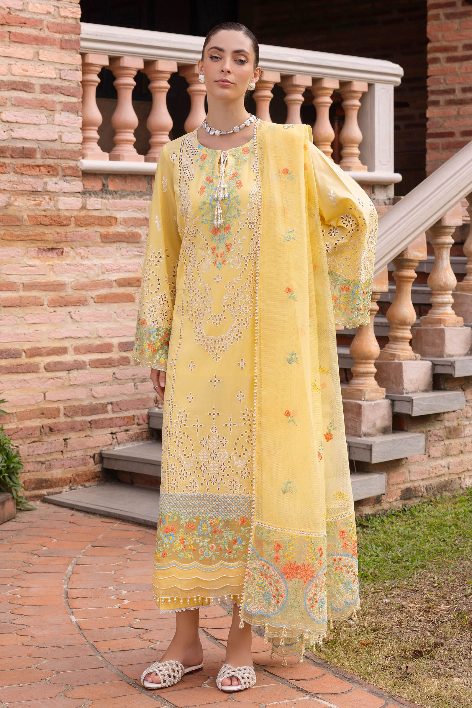Muscari Luxury Emb Lawn`26 MLEC#05