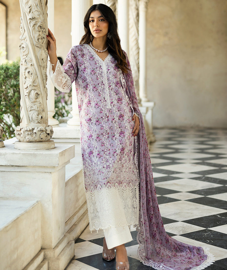 Zainab Chottani Chikankari`25 D#9-B
