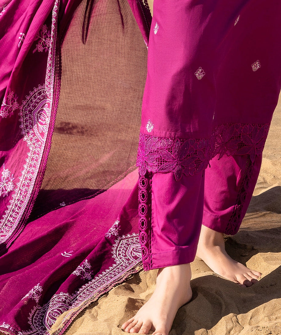 Gul Ahmed Summer Lawn'25 DN#52014-A