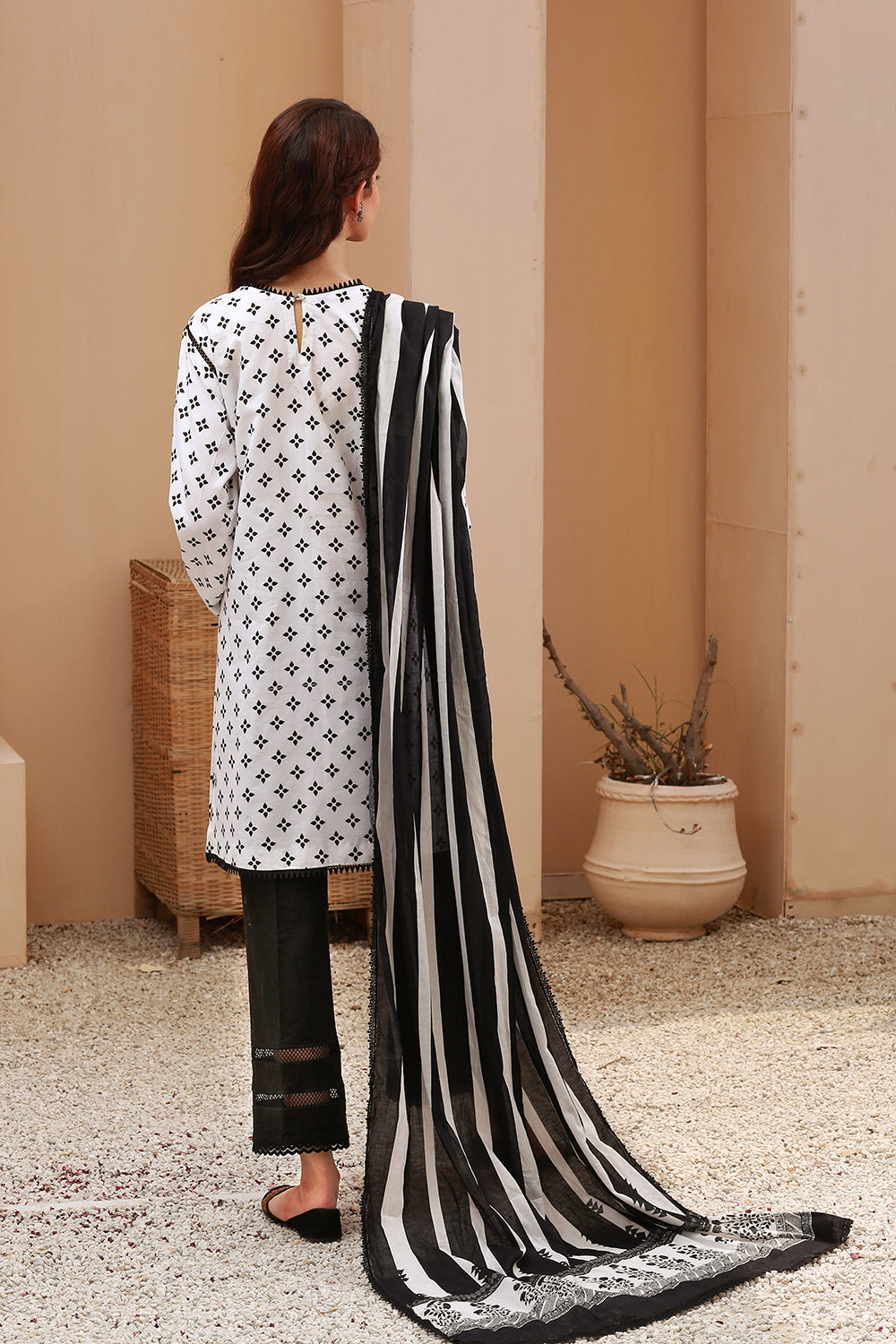Mishkal Black & White`21 MSK#5