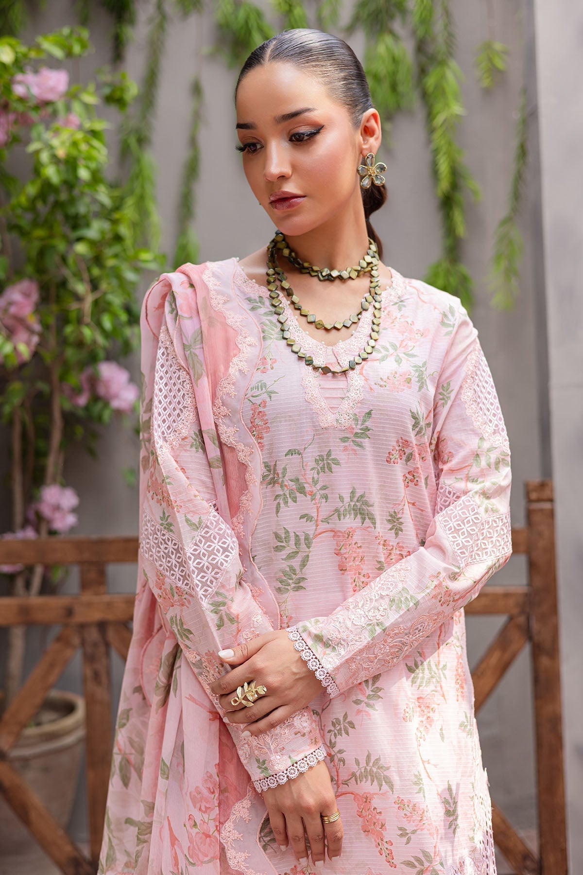 RA Nureh Bloom Emb Lawn`26 D#08