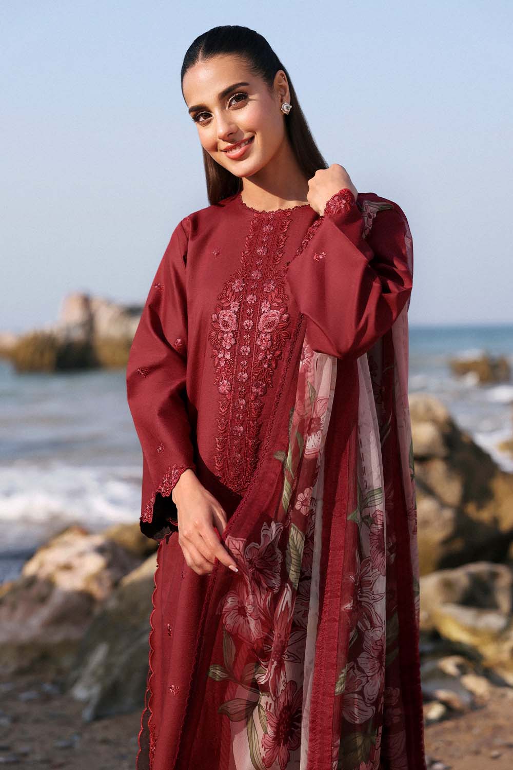 Seran Afsanah Lawn'25 (MEHRU)