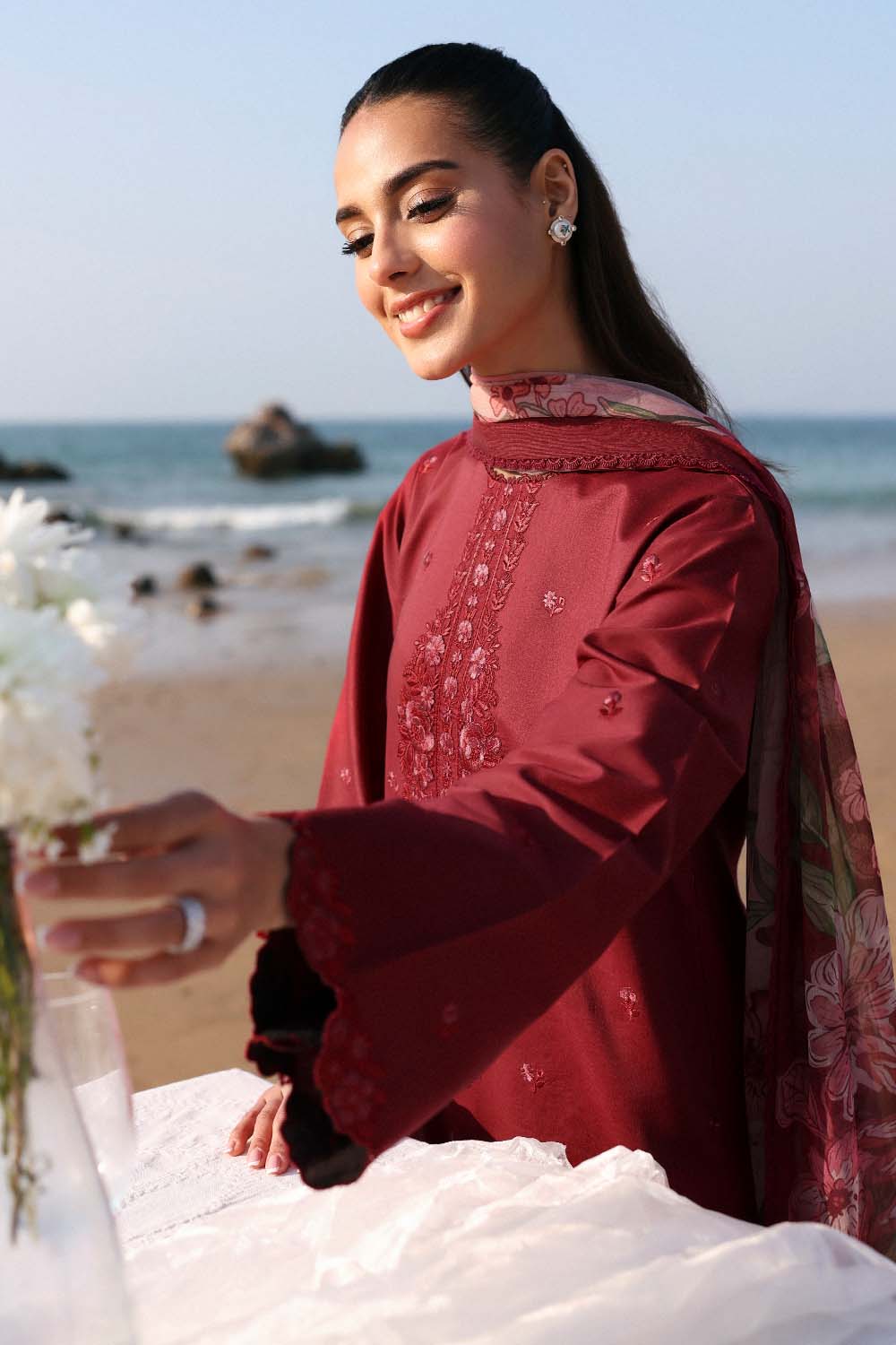 Seran Afsanah Lawn'25 (MEHRU)
