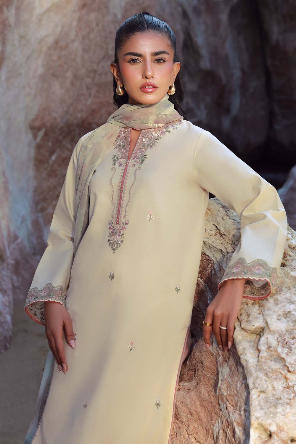 Seran Afsanah Lawn'25 (AYLIN)