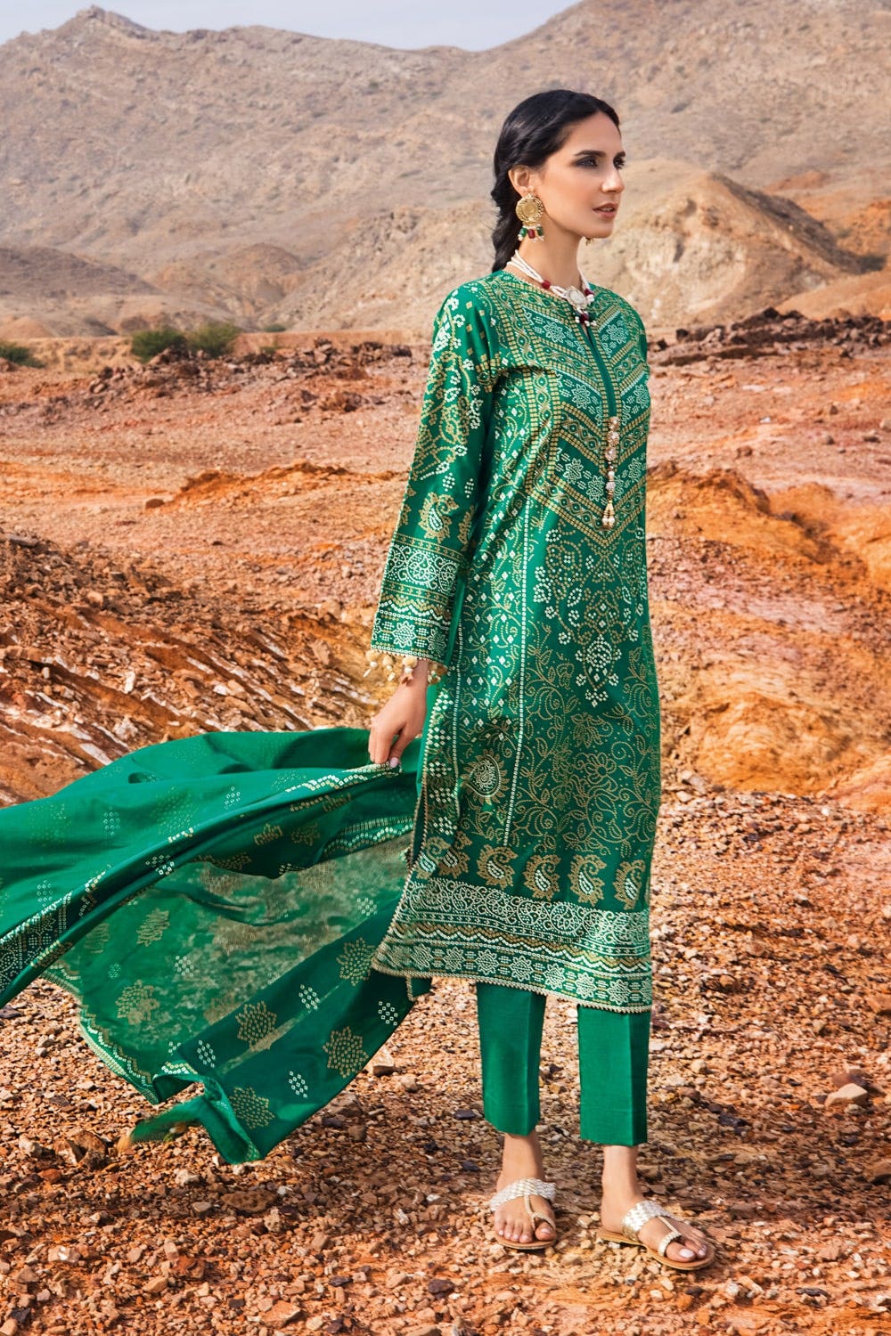 Gul Ahmed Summer`22 CL-22136 A