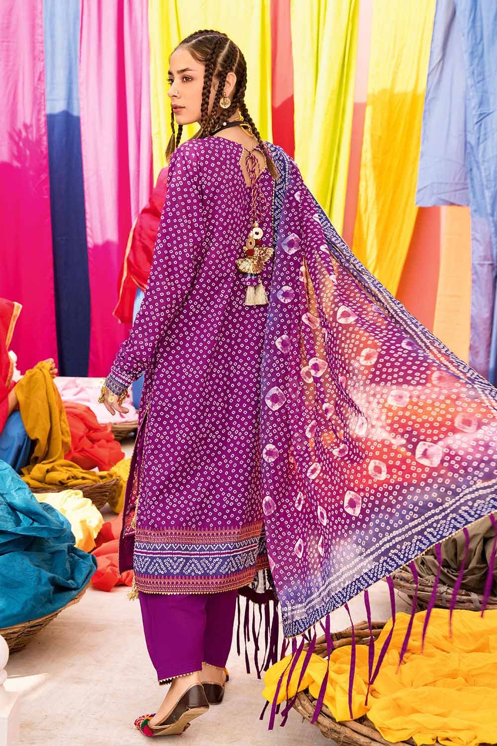 Gul Ahmed Lawn`23 CL#32283 A