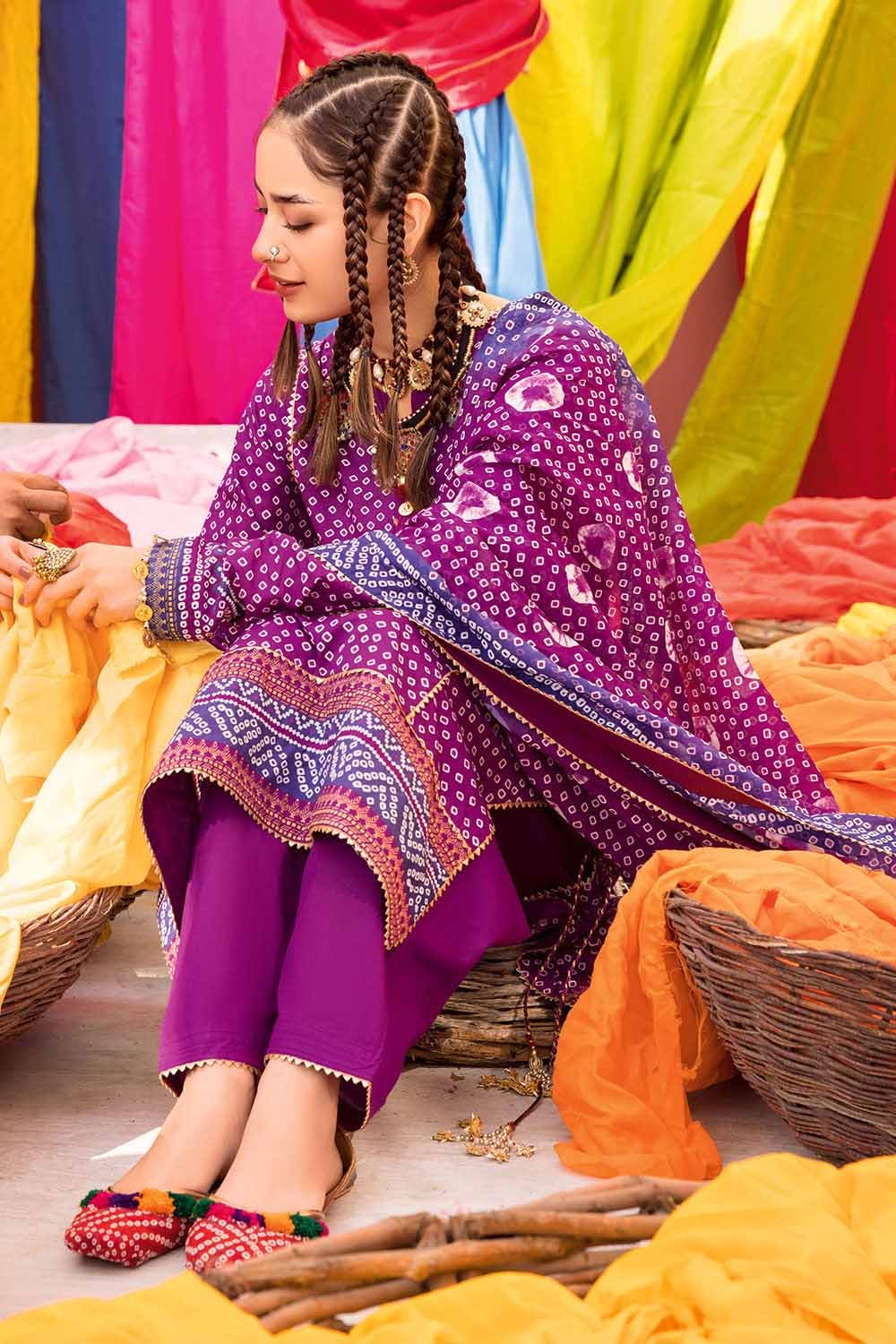 Gul Ahmed Lawn`23 CL#32283 A