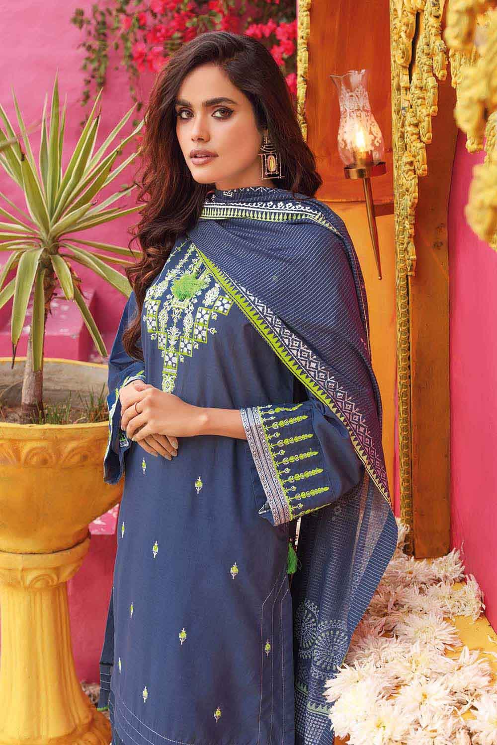 Gul Ahmed Summer`22 MJ-12075