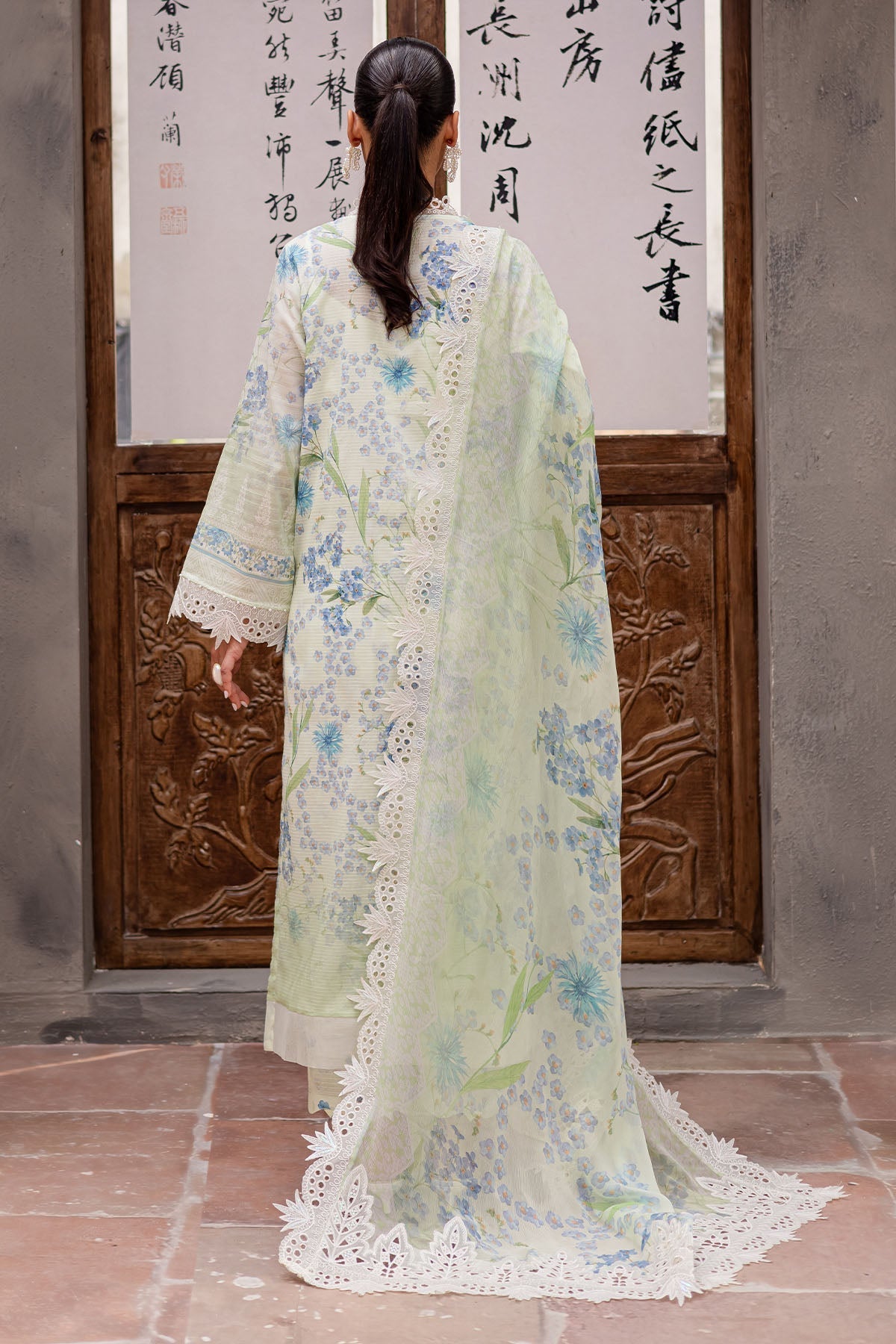 RA Nureh Bloom Emb Lawn`26 D#12