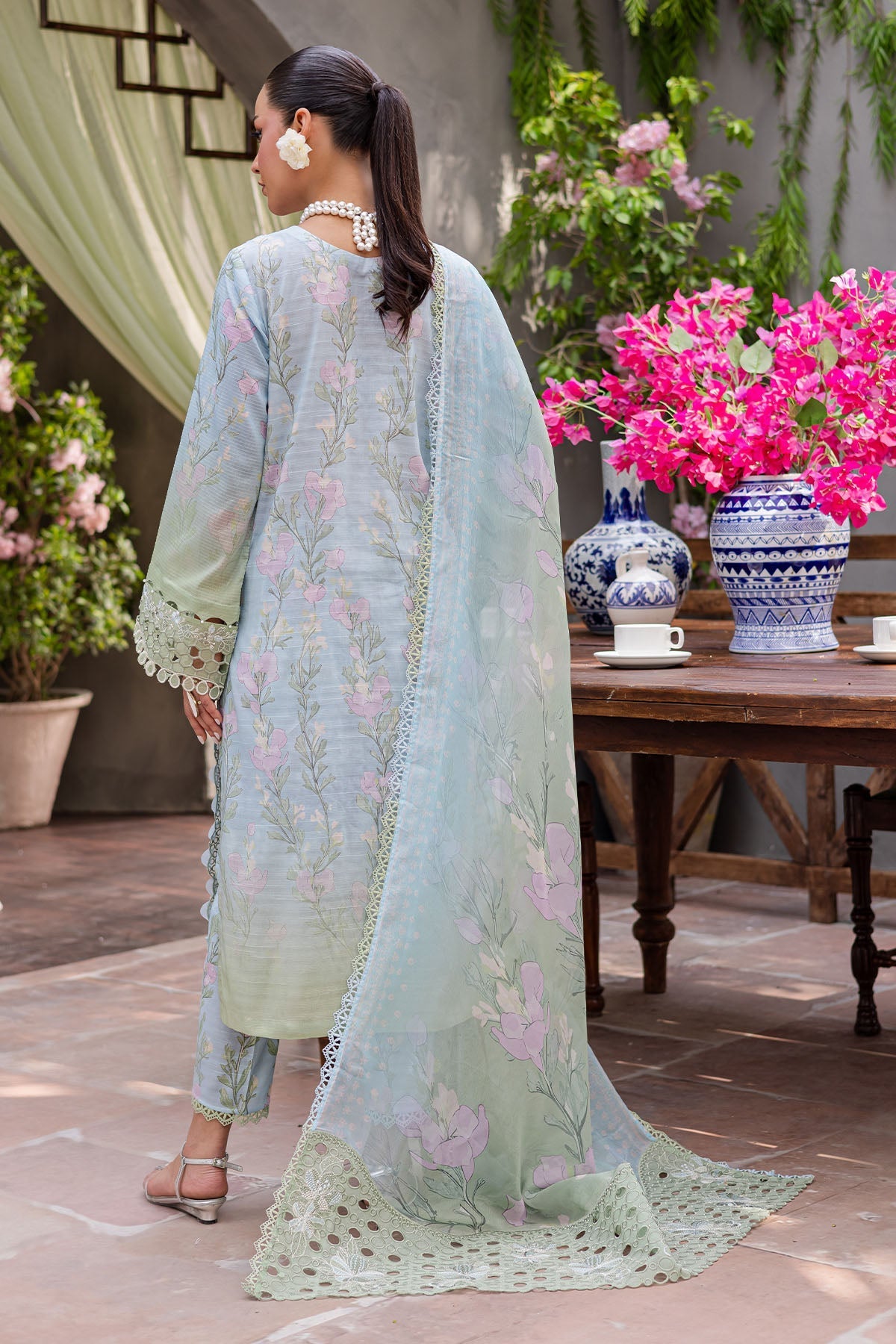 RA Nureh Bloom Emb Lawn`26 D#07