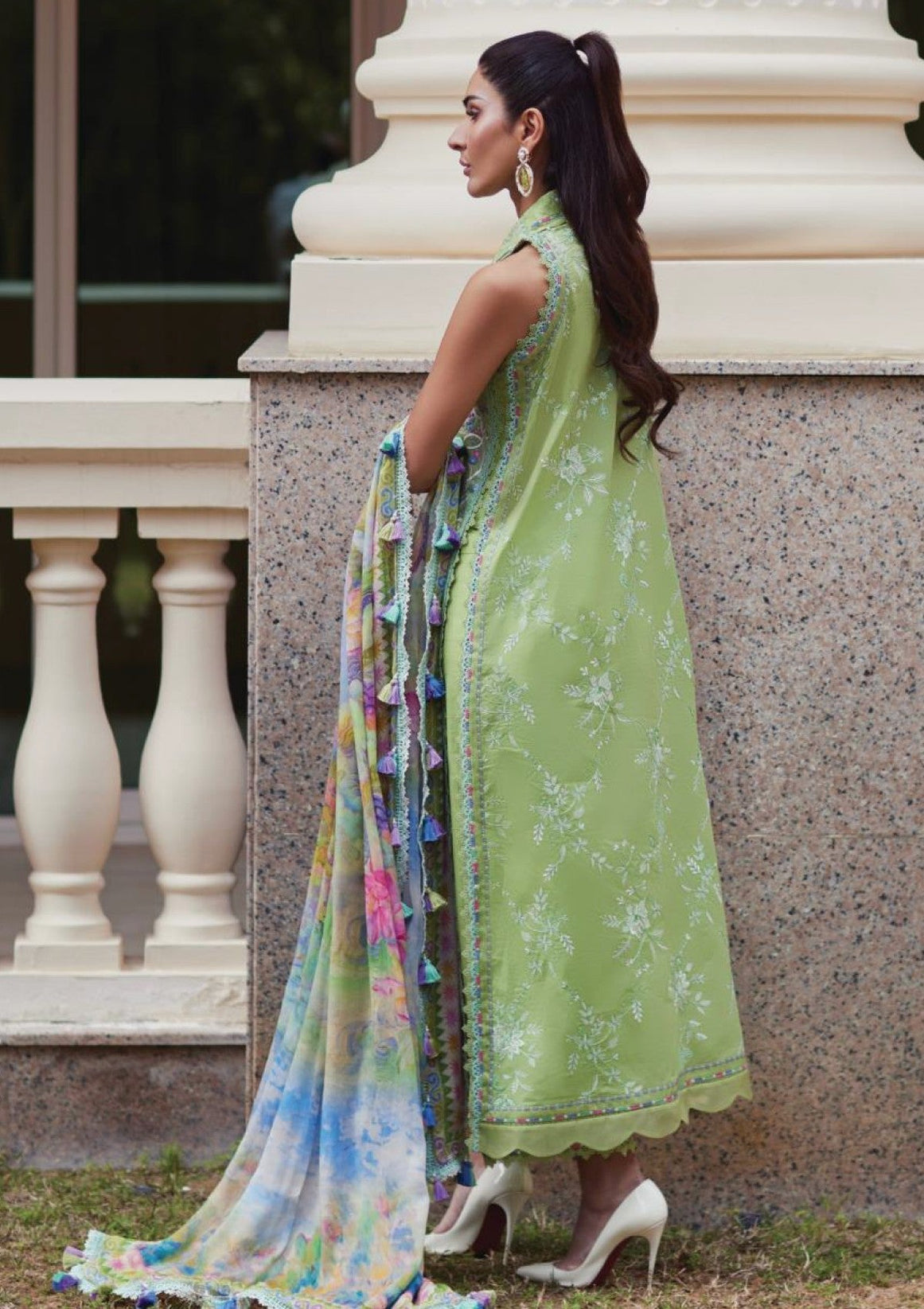 Farah Talib Aziz WES Luxury'25 FTL25#12 - Kiara Kiwi