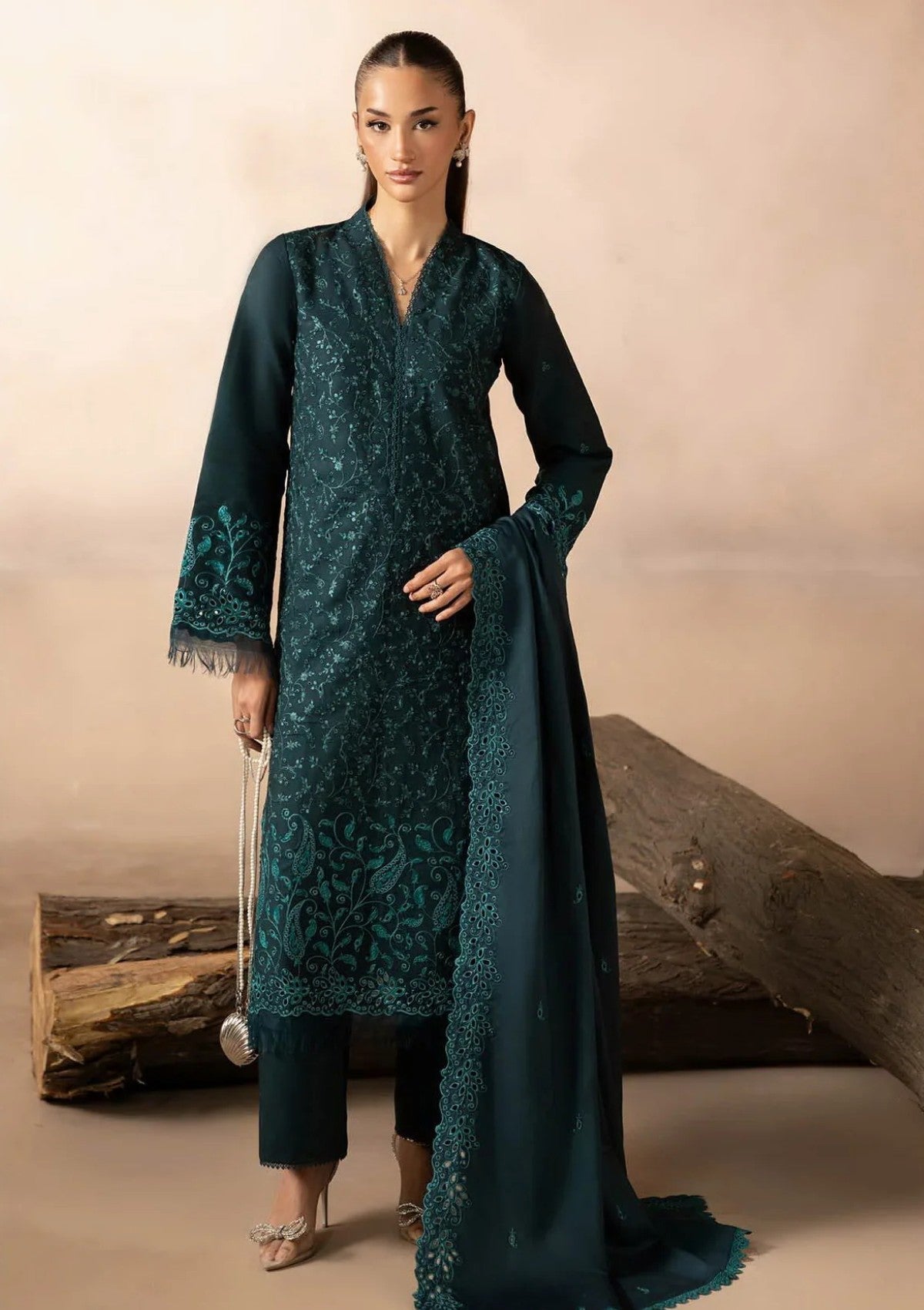 Raj Bari Sareen C/Kari Viscose`25 D#08