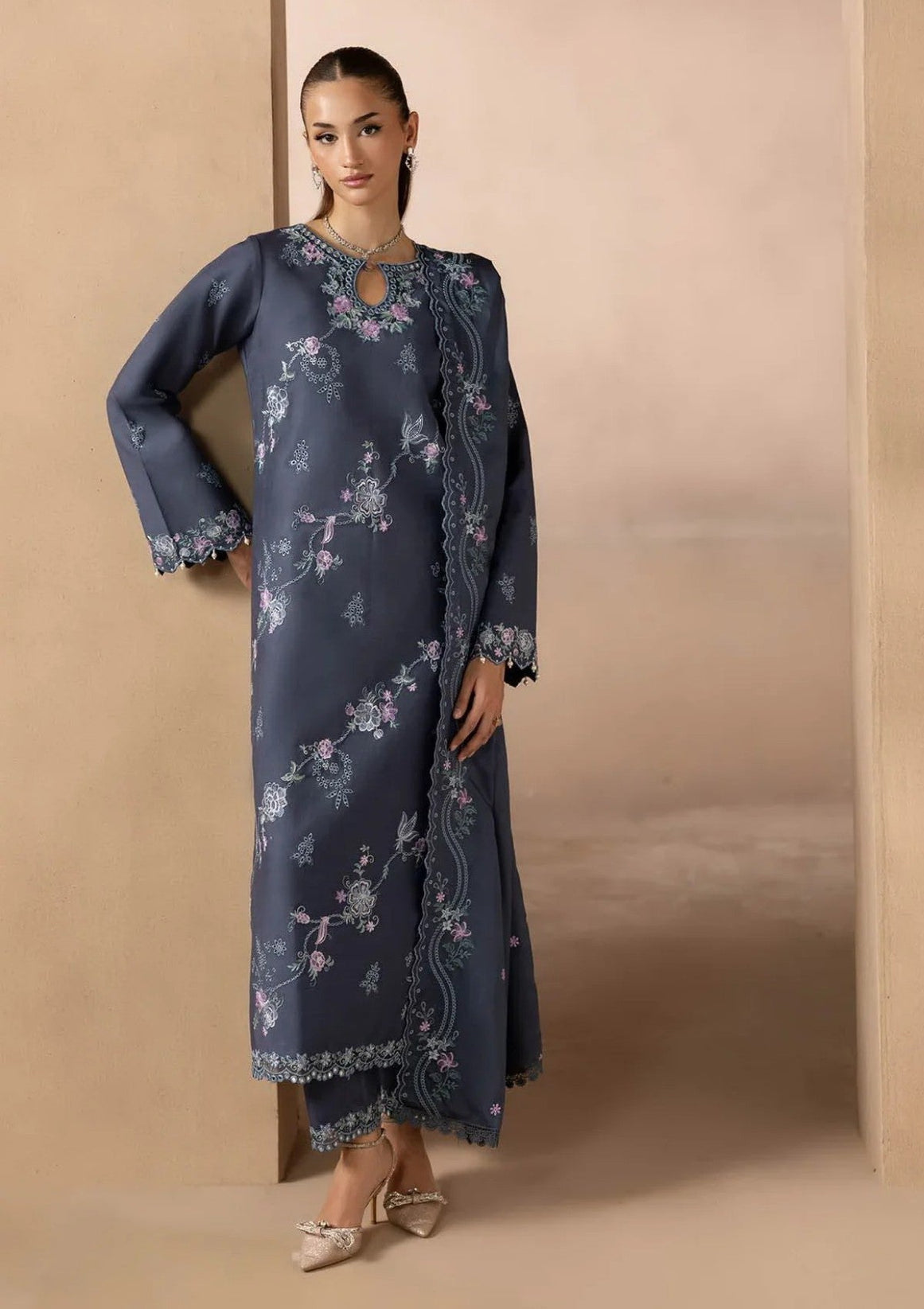 Raj Bari Sareen C/Kari Viscose`25 D#09
