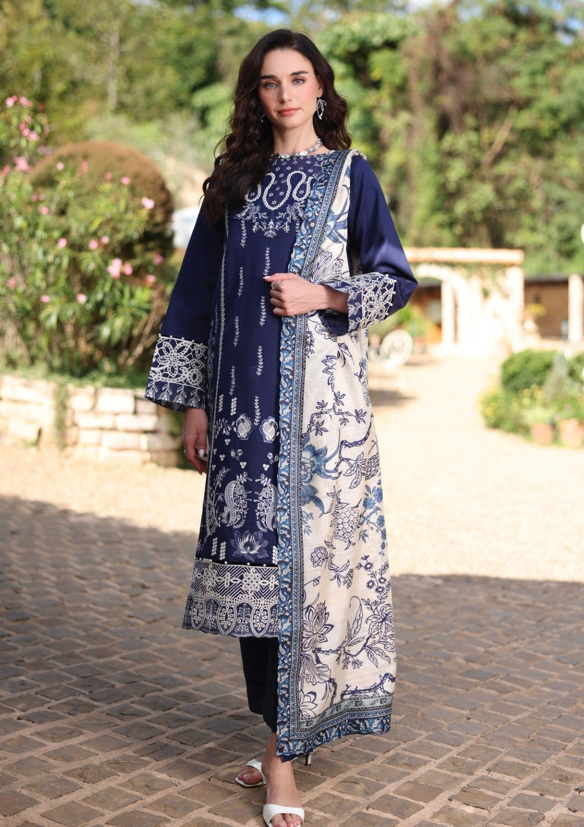 Ayleen Luxe Blossom`26 (KASHISH)