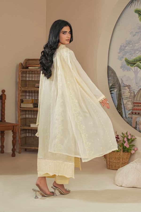 BR Nisha Luxury Lawn`26 D#07
