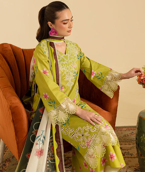 Mahnur Leila P/Kari Lawn'25 D#8