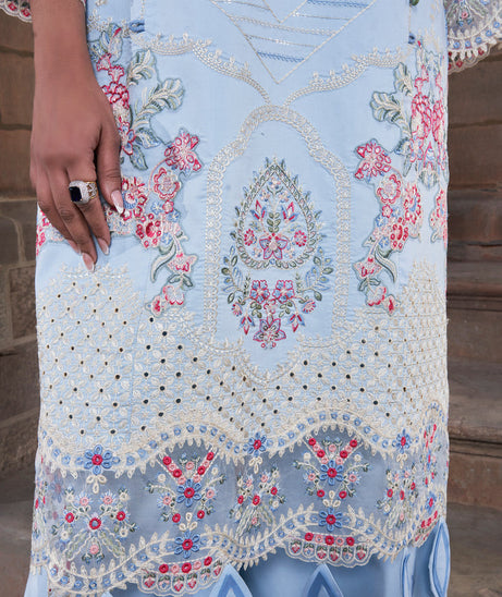 Atiya Irfan Preet Luxury Lawn`25 VAILA BLUE
