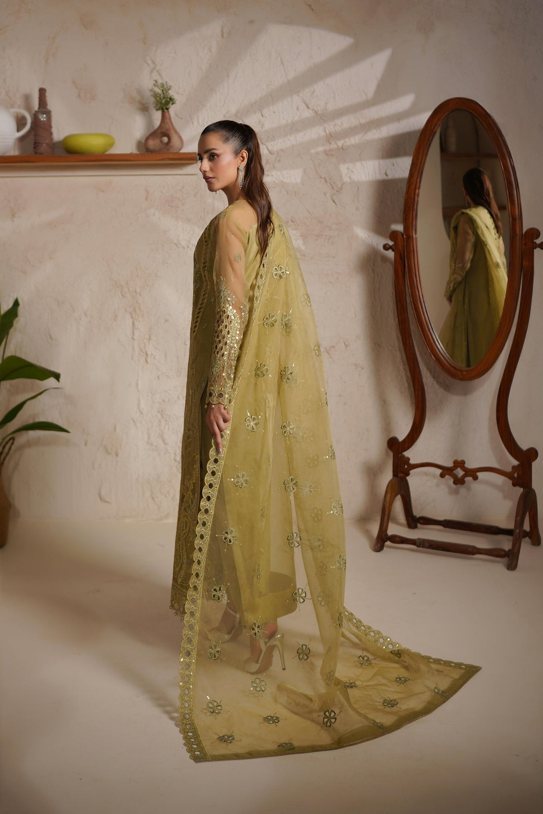 Maryam`s Noir Luxe`25 D#1406
