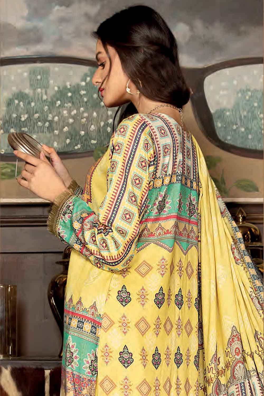 Elegant Anitque Emb Shawl'21 D#5