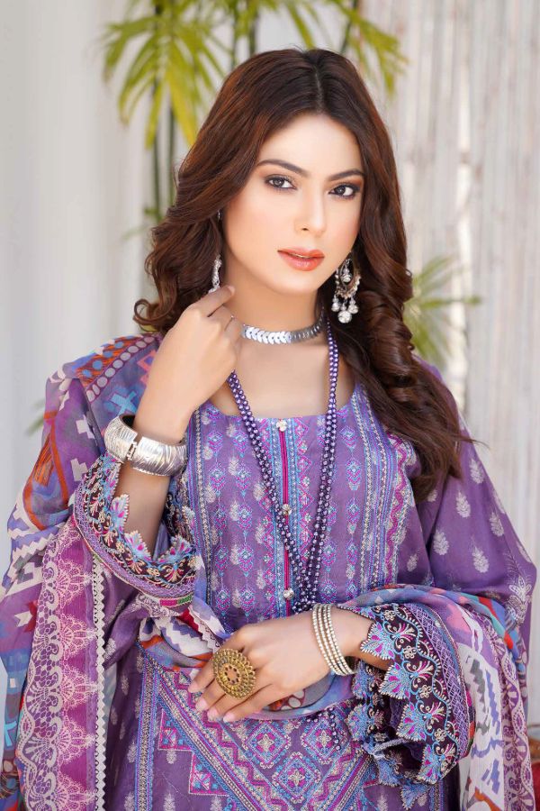 Esha Eman Emb Luxury Lawn`22 D#111-A