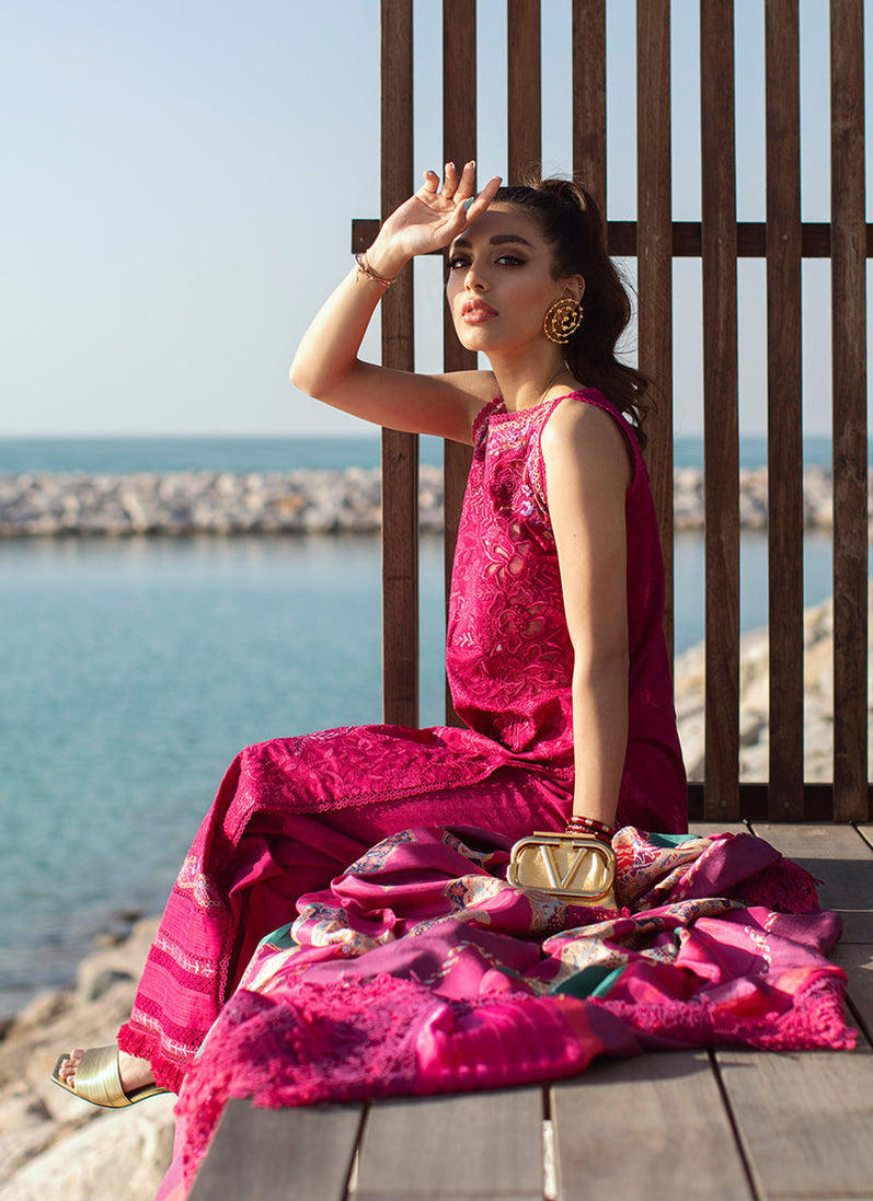 Farah Talib Aziz Lawn`22 D#10