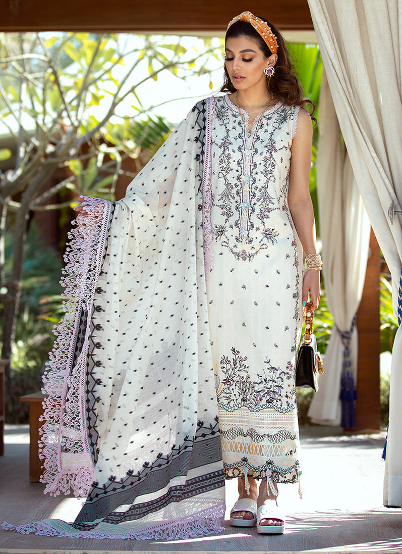 Farah Talib Aziz Lawn`22 D#11