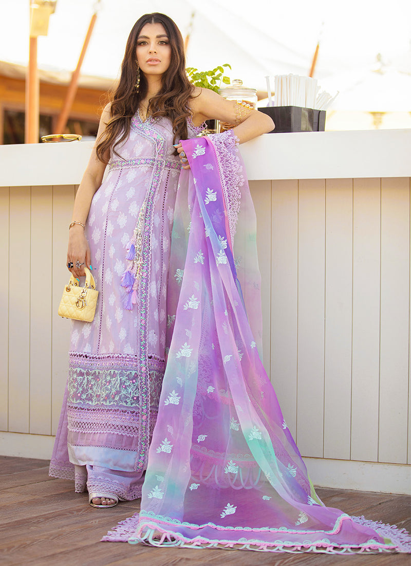 Farah Talib Aziz Lawn`22 D#12
