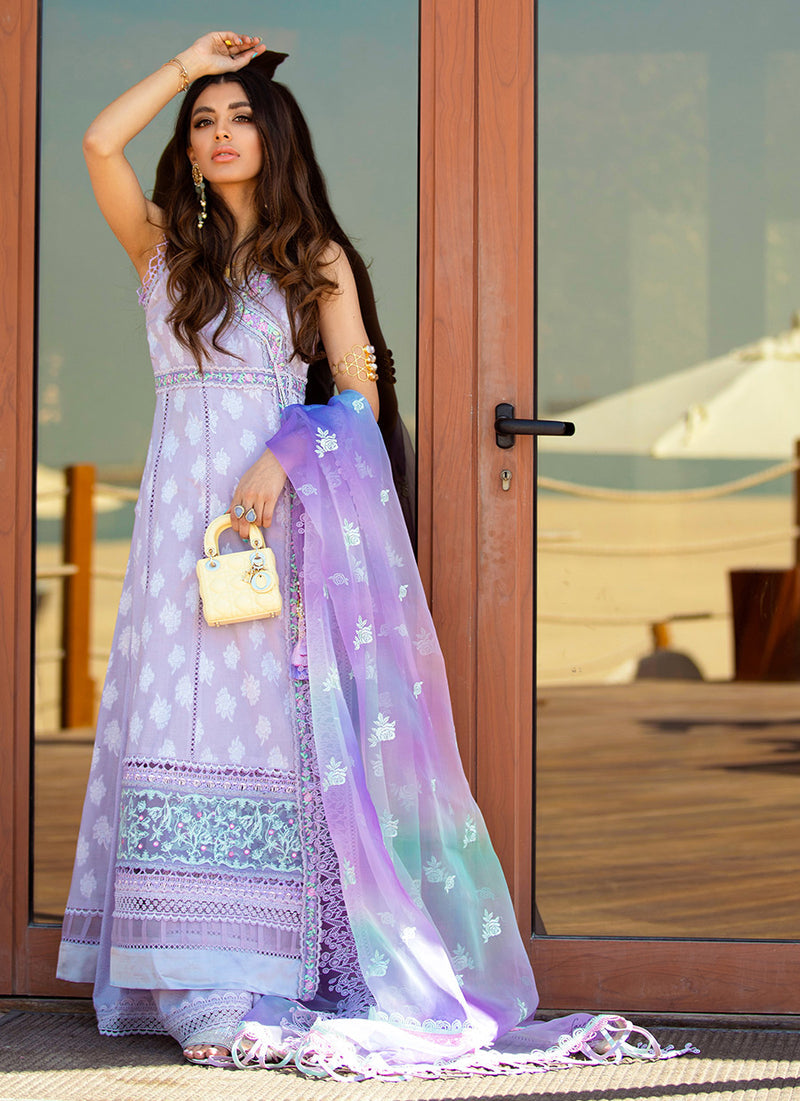 Farah Talib Aziz Lawn`22 D#12