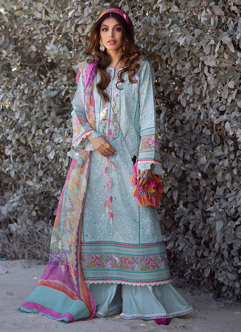 Farah Talib Aziz Lawn`22 D#13