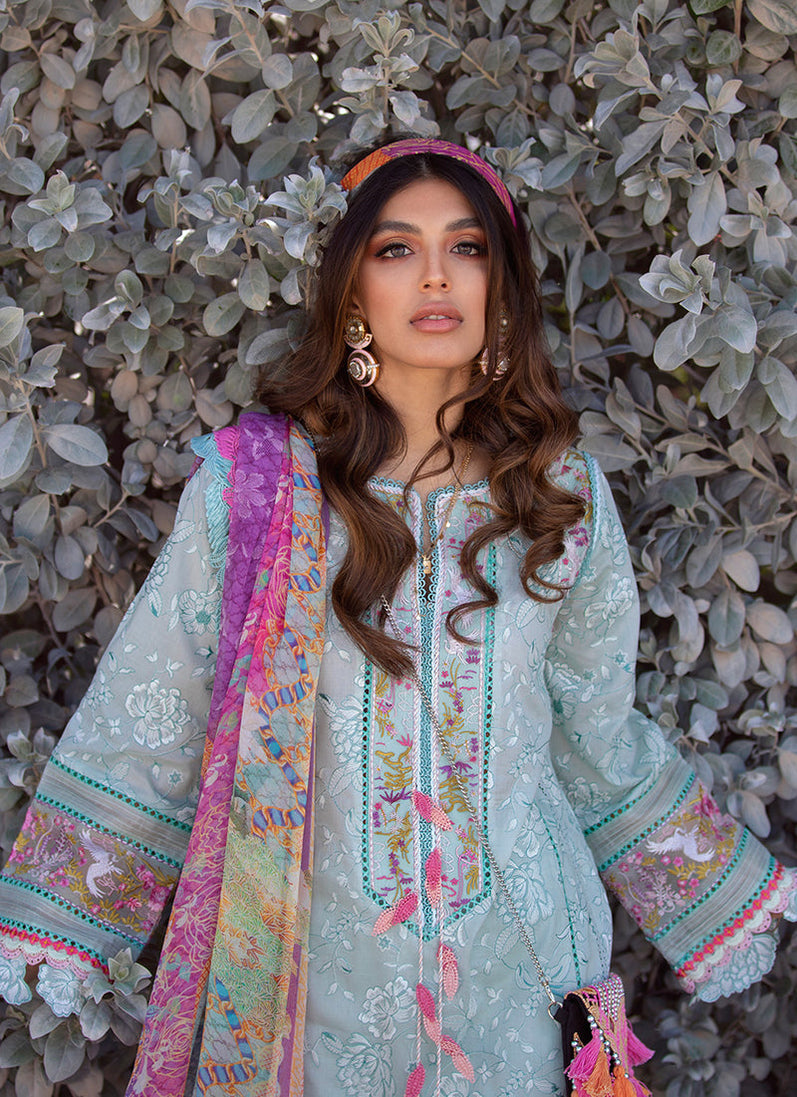 Farah Talib Aziz Lawn`22 D#13
