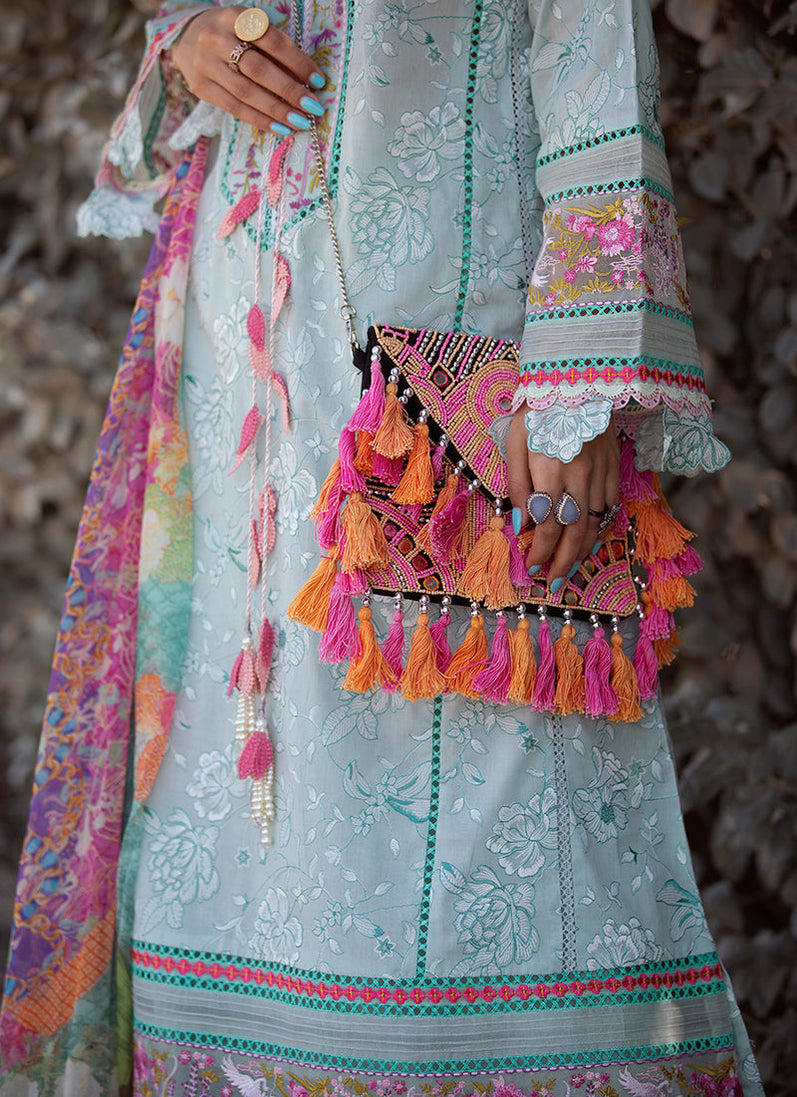 Farah Talib Aziz Lawn`22 D#13