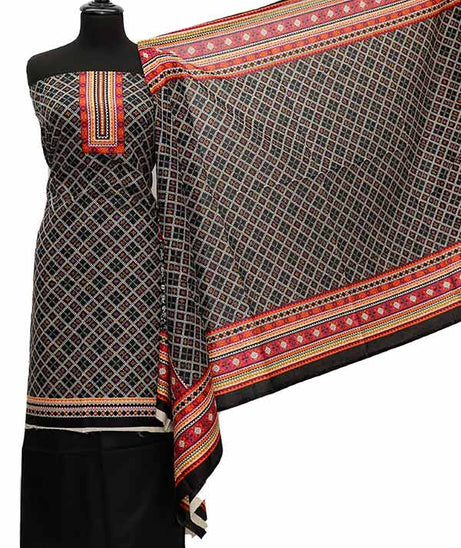 Friha &amp; Farha Naz Lawn`21 D#122 (Black)
