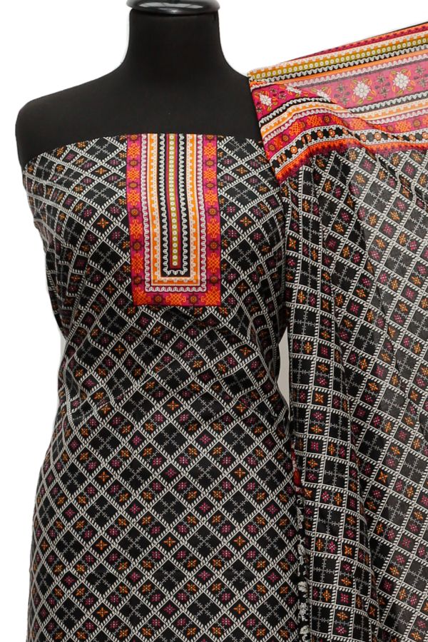Friha &amp; Farha Naz Lawn`21 D#122 (Black)