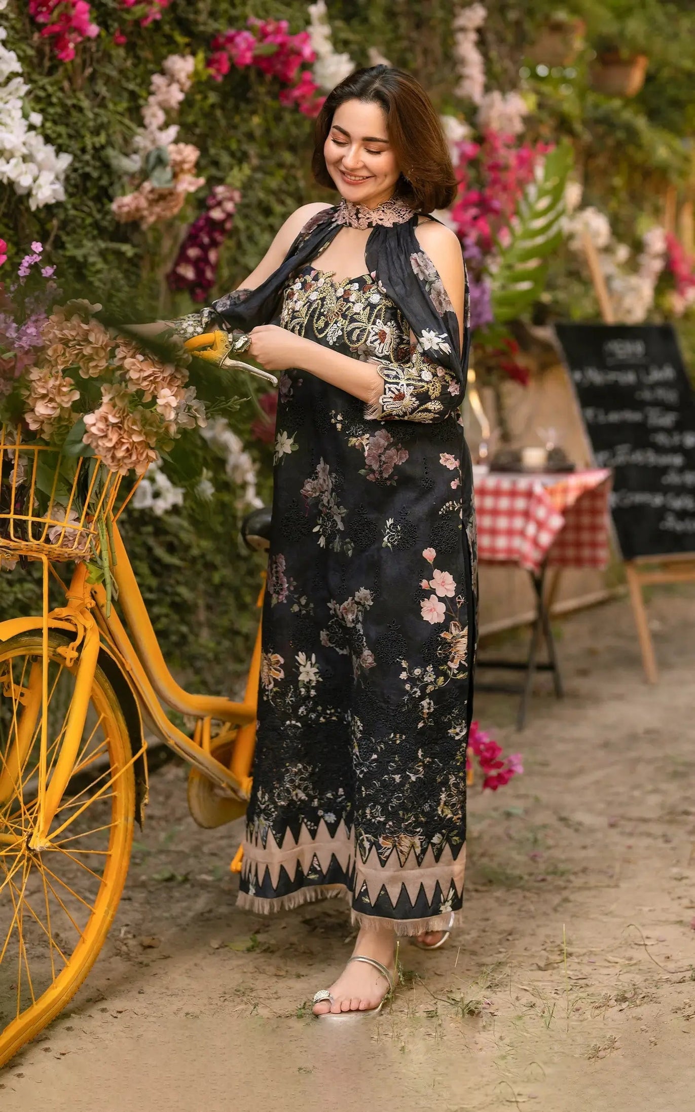 Asifa & Nabeel Gulkari`25 D#02