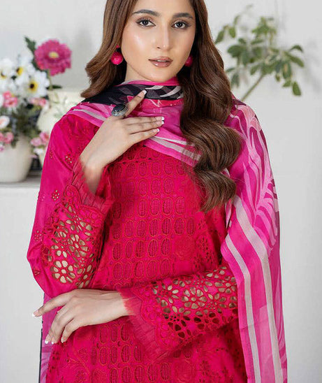 Johra Zala Emb Lawn`25 JH#834
