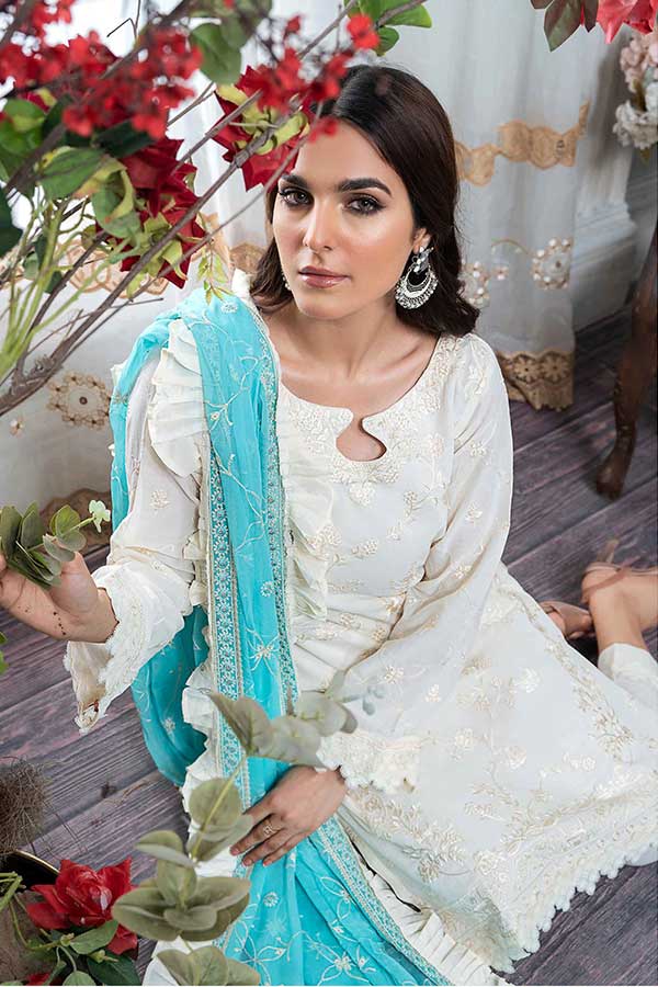 Manizay Dastan Noori E/Lawn'22 D#5