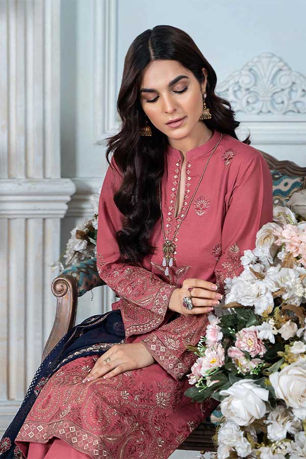 Manizay Dastan Noori E/Lawn'22 D#9