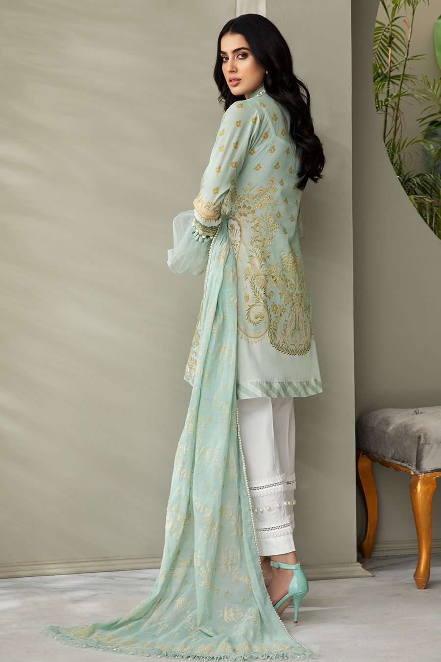 Meeral Luxury Lawn`21 D#01
